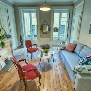 Le Boudoir Vieux Lyon-fourviere 4 Pers Appartement Lyon